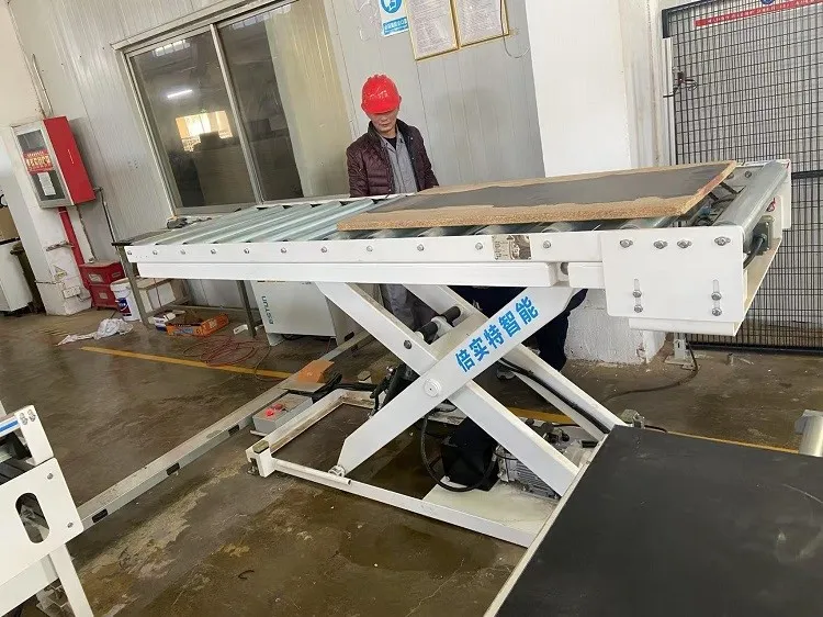 Hydraulic Lift Table With Roller Conveyor Hydraulic Lift Table With Roller Conveyor